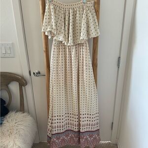Elegant Off-Shoulder Cream Maxi Dress